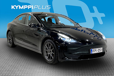 Tesla Model 3 60kWh, Standard Range Plus ** Vetokoukku / Bi-Led / ACC / Navi / Lämpöpumppu / Lasikatto / Kamera / SoH 92,9%  ** - Tyyliä ja suorituskykyä! 60 kWh, Aviloo 92,9%. Kahdet renkaat vanteilla.