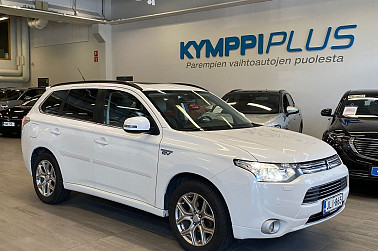 Mitsubishi Outlander PHEV Instyle Navi 4WD 5P**Vetokoukku / Nahat / Navi / Aktiivinen vakionopeussäädin / Peruutuskamera** - Mitsubishi Outlander PHEV Instyle Navi 4WD 2014 – Tilava, nelivetoinen lataushybridi kattavilla varusteilla