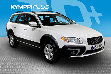 Volvo XC70 D4 AWD Summum aut ** Nahat / Cruise / Koukku / Avaimeton käyttö ** - Volvo XC70 D4 AWD Summum – nelivedon varmuutta, dieselvoimaa ja ylellistä mukavuutta. Turvallinen, tilava ja valmis kaikkiin keleihin.