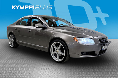 Volvo S80 D5 AWD Summum aut **Vetokoukku / Webasto / Nahkaverhoilu / Pysäköintitutka** - **Juuri katsastettu ja huollettu / Suomi-auto / Huollettu asianmukaisesti**