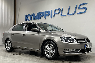 Volkswagen Passat Sedan Luxline 1,6 TDI 77 kW (105 hv) BlueMotion Technology** Webasto / Koukku / Navi / Tutkat / Vakkari** - Siistillä pidolla ollut suomi-auto hyvillä varusteilla!