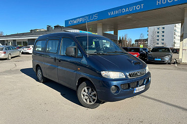 Hyundai H-1 2,5 TCi GLS AC AT * Vetokoukku / Webasto / Ilmastointi * - 2. Omisteinen Suomi-auto invahissillä!