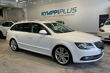 Skoda Superb Combi 2,0 TDI 170 4x4 Elegance Business DSG Autom. **Webasto / Koukku / Muistupenkki / Canton / Navi ** - Tehokas ja luotettava neliveto – valmis ajoon!