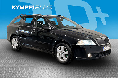 Skoda Octavia Combi 2,0 TFSI RS ** Suomiauto / Lohko ja sisäp., Vakkari ** - Juuri huollettu ja leimattu RS Octavia!