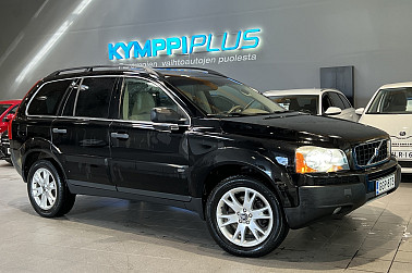 Volvo XC90 D5 AWD 7-P Summum Geartronic ** Webasto / Xenon / Nahat ** - Hyvin huollettu, tilava ja luotettava 7-paikkainen neliveto Volvo!