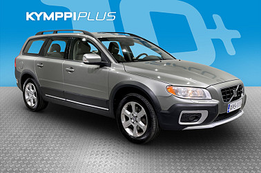 Volvo XC70 D5 AWD Summum aut - Webasto / Nahat / Cruise / Tutka / Xenon