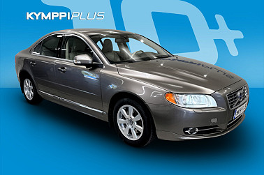 Volvo S80 D5 AWD Summum aut ** / Webasto / Koukku / Nahat / ** - Tyylikäs koukullinen nelivetoinen premium-sedan!