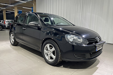Volkswagen Golf Trendline 1,2 TSI 63 kW (85 hv) 4-ovinen  ** Suomi-auto / Lohkolämmitin / Sisätilanpistoke ** - Jakoketju vaihdettu 04 /2025 ** MYYDÄÄN HUUTOKAUPASSA **