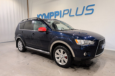 Mitsubishi Outlander 2,4 MIVEC Instyle Navi CVT Business** Sähköpenkit / Rokford / Koukku / Nahat