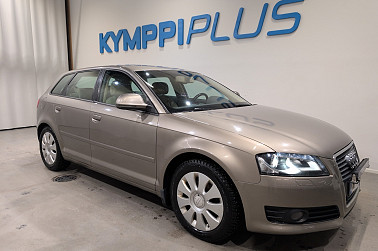 Audi A3 Sportback Ambiente 1,8 TFSI 118 kW ** Suomi-auto / Vetokoukku / Vakkari / Xenon - Siistikuntoinen sekä taloudellinen Audi A3 manuaali vaihteistolla odottaa uutta omistajaansa! Tervetuloa tutustumaan!