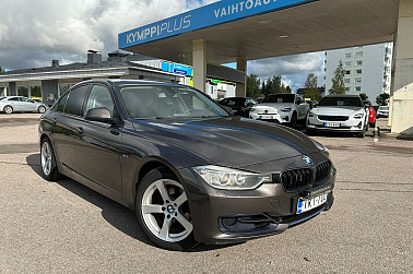 BMW 320 TwinPower Turbo F30 Sedan Business Sport - BMW 320 F30 TwinPower Turbo – Sporttinen sedan täynnä tehoa ja tarkkuutta. Business Sport -paketti kruunaa ajokokemuksen!