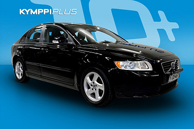 Volvo S40 1,6D DRIVe start/stop man * Webasto / Suomiauto / Vakkari / Siisti ! * - Hyvin pidetty ja taloudellinen käyttöauto loistovarusteilla – valmis suoraan ajoon ja kaikkiin keleihin!