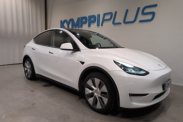 Tesla Model Y Long Range ** Valkoinen / Matrix LED / Koukku ** - ** Takuu voimassa / SoH 94,0% / Akuston esilämmitys / Suomi-auto **
