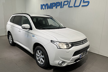 Mitsubishi Outlander PHEV Intense Plus 4WD 5P ** Webasto / Lohko ja sisäp. / Kamera ** - Plug-in hybridi – sähköä ja bensaa järkevässä paketissa!