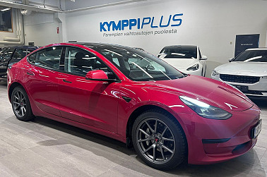 Tesla Model 3 Standard Range Plus ** Lasikatto / ACC / LED / Navi / Lämpöpumppu ** - Tyylikäs sähköauto lasikatolla, lämpöpumpulla ja kattavilla ajoavustimilla.