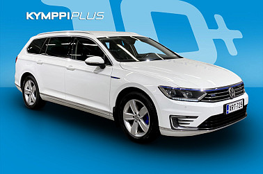 Volkswagen Passat Variant GTE Plug-In Hybrid 160 kW (218 hv) DSG-automaatti **Koukku / ACC / P.kamera / LED ** - Juuri Vantaalle saapunut hieno Passat GTE – erinomainen akku, upea varuste!