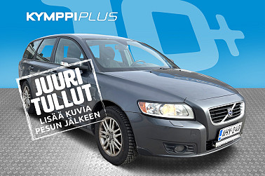 Volvo V50 1,6D (110 hv) Kinetic man * Webasto / Koukku / Puolinahat * - Ajoaikaa 4/2027 saakka! / 2x Volvon alkup. aluvanteet / Suomi-auto
