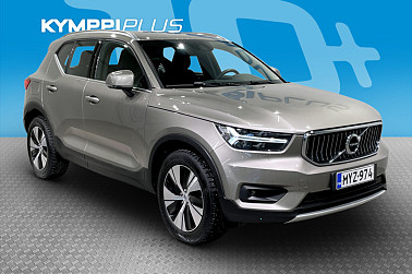 Volvo XC40 T5 TwE Business Inscription Expression aut ** LED / Webasto / Harman Kardon / Kaistavahti / P.kamera / Blis / Navi ** - Tyylikäs ladattava Volvo XC40 Recharge, täynnä huippuvarusteita ja heti ajoon valmis!