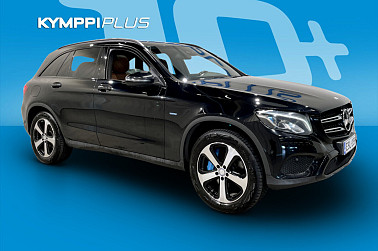 Mercedes-Benz GLC 350 e 4Matic A Premium Business ** Merkkihuollettu / Nahkasisusta / Lasikatto / Koukku / Vakkari - Tyylikäs ja tehokas Plug-In Hybrid, joka tarjoaa taloudellista ja nautinnollista ajoa kaikissa olosuhteissa.