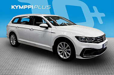 Volkswagen Passat Variant GTE Plug-In Hybrid 160 kW DSG-automaatti - Acc / Koukku / Navigointi / Nahka-alcantara / CarPlay / LED