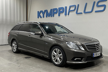 Mercedes-Benz E 50 CDI BE T 4Matic A ** AMG / Navi / Harman&Kardon / Nahat / ** - Tyylikäs ja tehokas nelivetoinen farmari, jossa yhdistyvät huippuluokan mukavuus, suorituskyky ja käytännöllisyys.