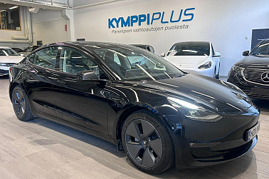 Tesla Model 3 Long Range **Premium Audio / Lämpöpumppu / 2x renkaat vanteilla** - Tule koeajolle Vantaalle tai tilaa kotiovellesi – KymppiPlus tekee auton ostosta helppoa.