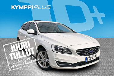 Volvo V60 D5 AWD Twin Engine Classic Summum aut * ACC / Vetokoukku / BLIS * - RAHOITUSKORKO tähän autoon vain 1,99% - Digimittaristo / Harman Kardon / Nahat