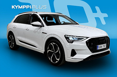 Audi e-tron 55 quattro ** 360° kamera / Vetokoukku / Muistipenkki / Ilma-alusta / Adapt. vak ** - Monipuolisesti varusteltu ja erittäin näyttävä Audi - osta heti!
