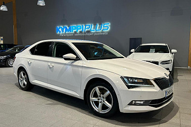Skoda Superb 1,4 TSI ACT Ambition DSG Autom. ** Webasto / Navi / tukat / Xenon - Jakohihna juuri vaihdettu!