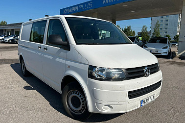 Volkswagen Transporter umpipakettiauto pitkä 2,0 TDI 103 kW DSG BlueMotionTechnology * Merkkihuollettu / Läpijuostava / Webasto * - Luotettavaa voimaa ja tilaa työhön tai vapaa-aikaan!