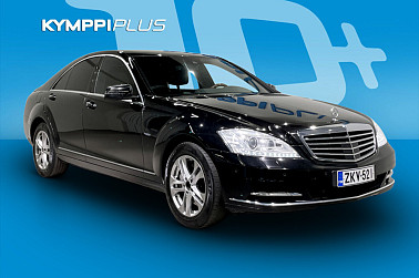 Mercedes-Benz S 350 BlueTec 4Matic ** Webasto / Ils / Dynaamiset istuimet / Acc / H&K / Kattoluukku ** - Tyylikäs ja huollettu S 350 BlueTEC 4MATIC – tehoa, luksusta ja ajomukavuutta!