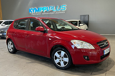 Kia cee'd 1,6 EX HB 5D - Näppärä Kia etsii uutta omistajaa!