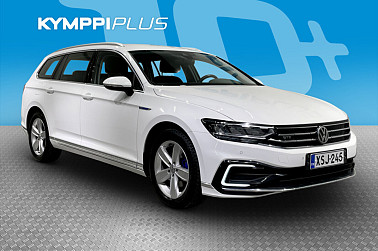 Volkswagen Passat Variant GTE Plug-In Hybrid 160 kW DSG-automaatti ** Led / Webasto / Peruutuskamera / Jakopää juuri tehty ** - Hyvin huollettu ja näyttävä Passat GTE: jakohihna vaihdettu, akkutesti tehty, runsaasti varusteita ja taloudellinen plug-in hybridi.