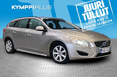 Volvo V60 D3 Momentum aut **Suomi-auto / Xenon / Webasto / Vakionopeudensäädin** - Kahdet renkaat / Isofix / Bluetooth