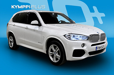 BMW X5 F15 xDrive40e A M-Sport ** Harman Kardon / Suomi-auto / Vetokoukku / Kamera / Sähköluukku ** - Voimaa, tyyliä ja älykkyyttä samassa paketissa.