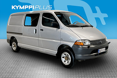 Toyota Hiace 2,5 D-4D 100 5ov pitkä 4WD - Läpijuostava / Eber kellolla / ilmastointi / Vetokoukku / Juuri huollettu