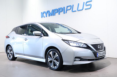 Nissan Leaf N-Connecta MY21 40 kWh LED FI ** SUOMI-auto / 1.omistaja / LED-valot ** - Tehdastakuu akustolle voimassa 01/2030 asti tai 160 000 km – aja huoletta ja turvallisesti.
