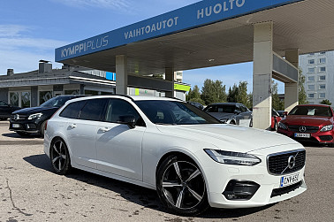 Volvo V90 D3 Business R-Design aut * Webasto / BLIS / Kamera / Koukku / Navi * - Tyylikäs ja hyvin varusteltu premium-farkku, joka tarjoaa ajomukavuutta ja turvallisuutta vuoden ympäri.