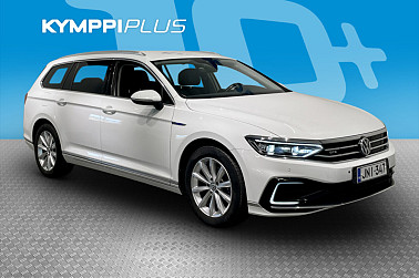 Volkswagen Passat Variant GTE Plug-In Hybrid 160 kW DSG-automaatti ** Webasto / Koukku / IQ. Light ** - RAHOITUSKORKO tähän autoon vain 2,49% - Kattavasti varusteltu GTE passat! Jakohihna vaihdettu 10/2025 ja huolto tehty hiljattain!