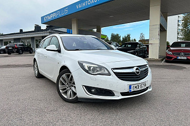 Opel Insignia Sports Tourer Edition 2,0 CDTI 4x4 125kW AT6 * Vetokoukku / ACC / Eber * - Neliveto, automaatti ja tyylikäs ulkonäkö! Opel Insignia ST 2.0 CDTI 125 kW tarjoaa suorituskykyä, tilaa ja ajomukavuutta kaikkiin keleihin.
