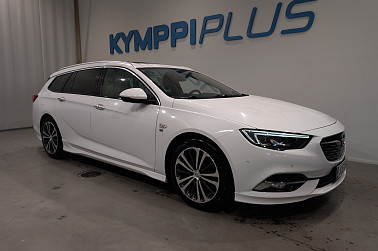 Opel Insignia Sports Tourer Innovation 1,6 Turbo Start/Stop 147 kW AT6 ** HUD / 360° Kamera / Webasto / AGR-istuin / Panorama / OPC-line / Nahkasisusta ** - Erittäin kattavasti varusteltu Opel - näitä ei joka päivä ole tarjolla!