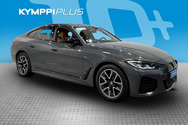 BMW I4 M50 M50 Charged ** Adapt. Vakkari / HiFi / 2x renkaat ja vanteet ** - RAHOITUSKORKO tähän autoon vain 3,89% - ** BMW Service Inclusive 08/2027 asti / Individual Dravit Grey metalliväri / Konjakki nahat / Shadow line **