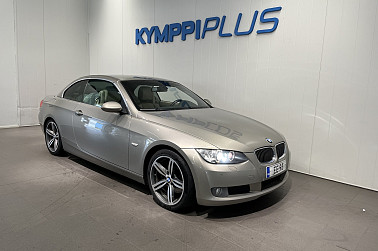 BMW 325 E93 Cabrio ** Muistipenkki / Xenon / Lohkolämmitin / Pysäköintitutkat ** - Nauti kesästä ja talvesta – BMW 325 Cabrio kovalla katolla ja hienolla kuusisylinterisellä koneella