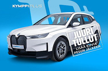 BMW iX xDrive40 **Driving Assistant / LED / Comfort Access / Vetokoukku** - BMW iX xDrive40 – Tehoa, tyyliä ja sähköistä mukavuutta! Varaa omasi ennen kuin tämä huippuauto menee!