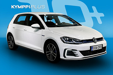Volkswagen Golf GTE Plug-In Hybrid 150 kW (204 hv) DSG-autom.** Webasto / ACC / Digimittari / Tutkat / Kamera / Keyless** - Volkswagen Golf GTE 2017 – tehoa, taloudellisuutta ja tyylikästä ajonautintoa.