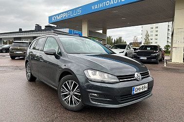 Volkswagen Golf Variant Allstar 1,6 TDI 81 kW (110 hv) DSG * Webasto / Tutkat / Kessy * - Golf Variant Allstar 1.6 TDI – tyylikäs, tilava ja taloudellinen farmari! Tehoa, varusteita ja luotettavuutta edulliseen hintaan.