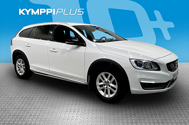 Volvo V60 Cross Country D4 AWD Summum aut ** 2om. Suomi-auto / Webasto / Vetokoukku / Xenon ** - ** Vakkari / Muistipenkki / Nahkasisusta **