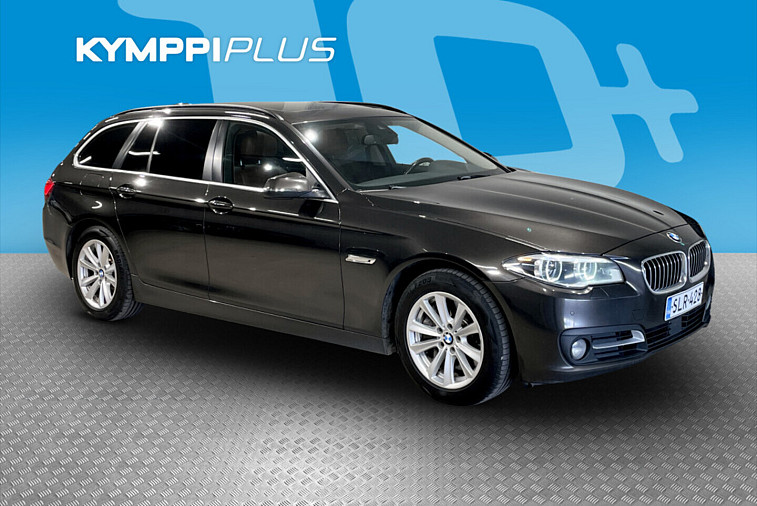 BMW 530 F11 Touring 530d TwinPower Turbo A Limited xDrive Edition Exclusive - Webasto kaukosäädöllä / Urheiluistuimet / Nahkaverhoilu / Adaptiiviset LED / HUD / Tutkat / Sähköinen vetokoukku / HiFi / Lämmitettävä ratti /