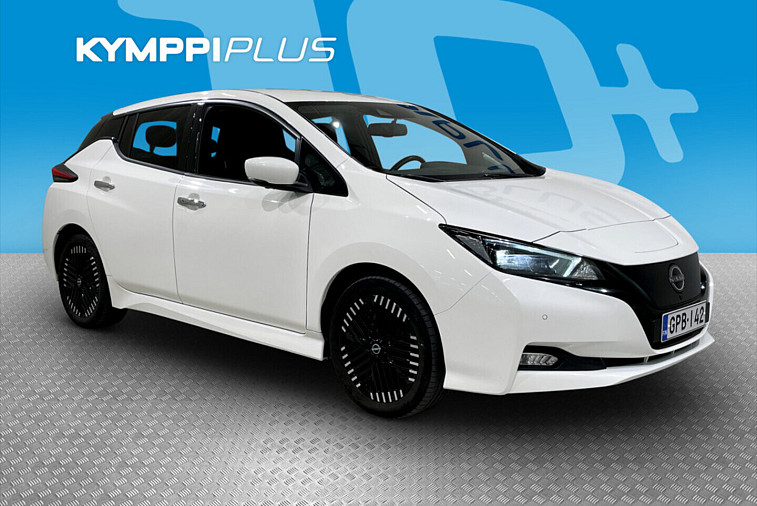 Nissan Leaf N-Connecta MY22 39 kWh LED FI - **1-Omisteinen / Suomi-auto / ACC / Keyless-go / LED-ajovalot / Lämpöpumppu / Navigointi / 2 x Renkaat vamteineen**