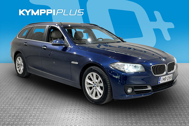 BMW 520 F11 Touring 520d A xDrive Business Exclusive Edition - ** Vaaleat nahat / Sport- istuimet / Bi-Xenon / Ratinlämmitin / Bluetooth / Sähkötoiminen takaluukku / Automaatti-ilmastointi / Vetokoukku **